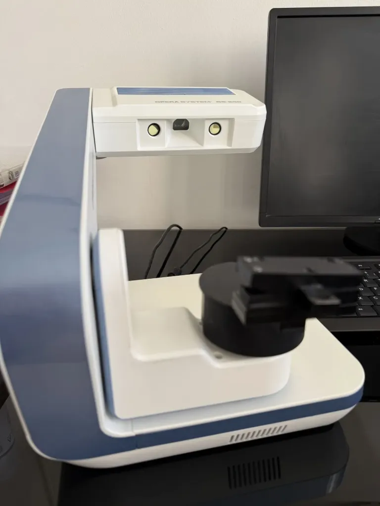 Scanner 3D: Opera System OS-200 Lab Scanner