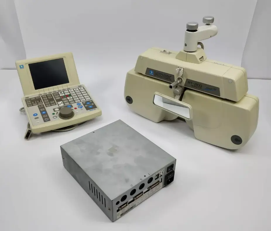 Réfracteur automatique Nidek RT2100